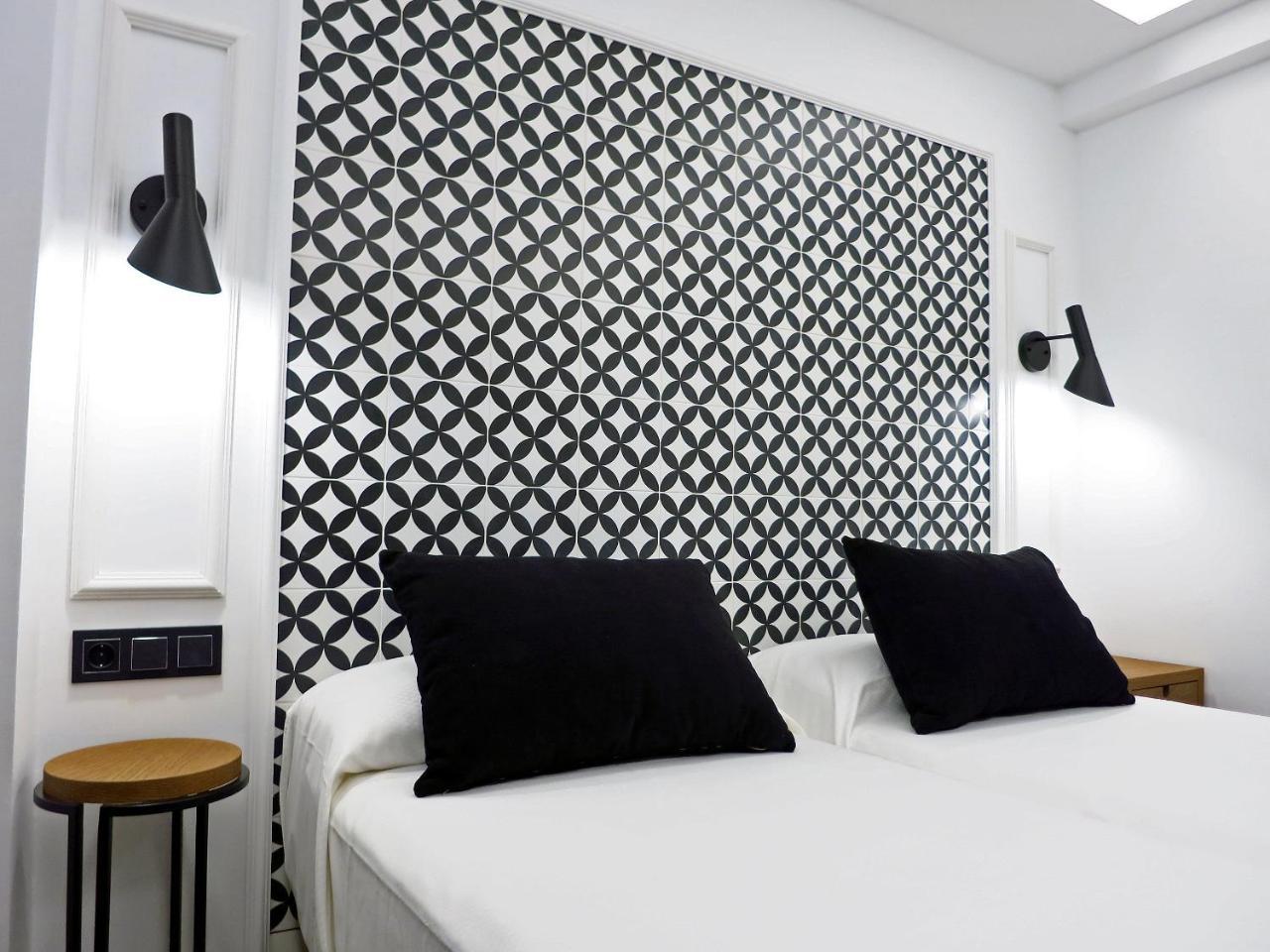 Hotel Colon Plaza Valladolid Exteriör bild